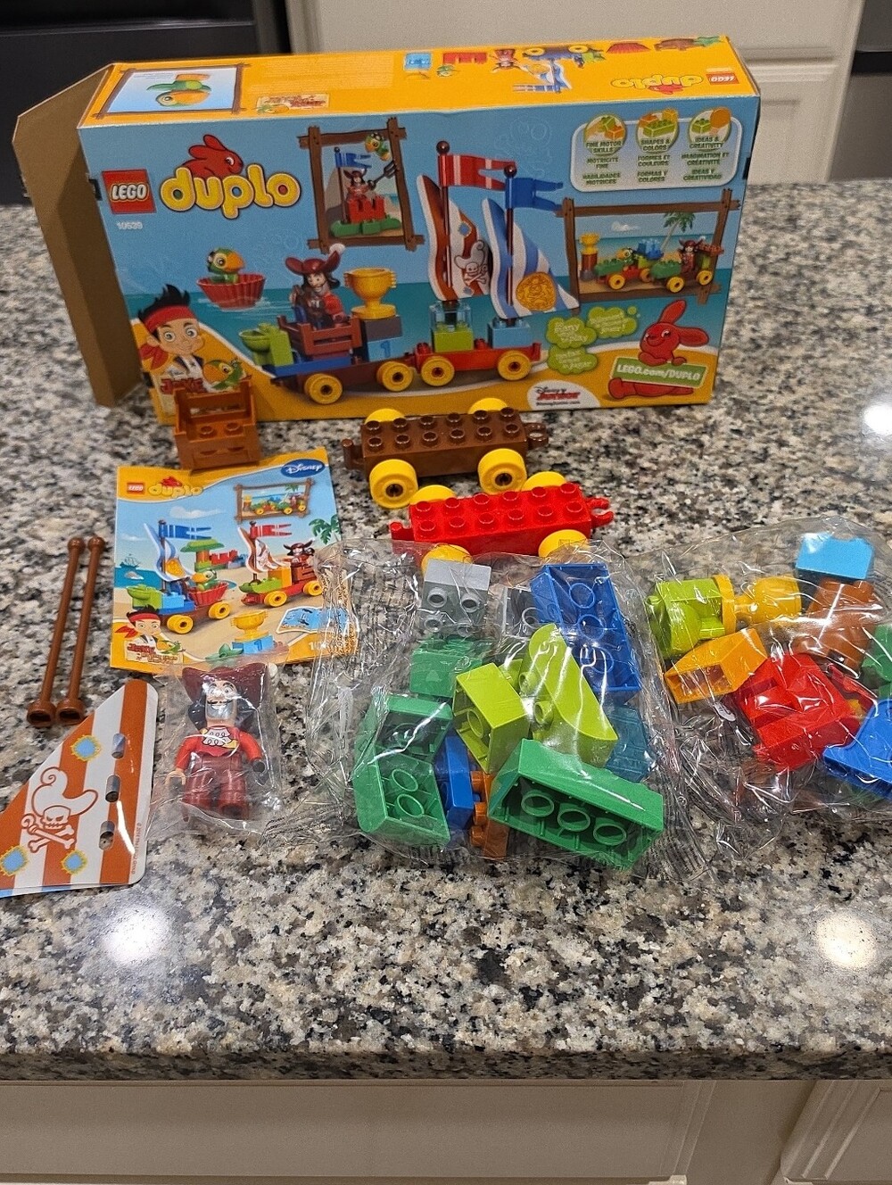 Pirate Train Toy Set - Multicolor